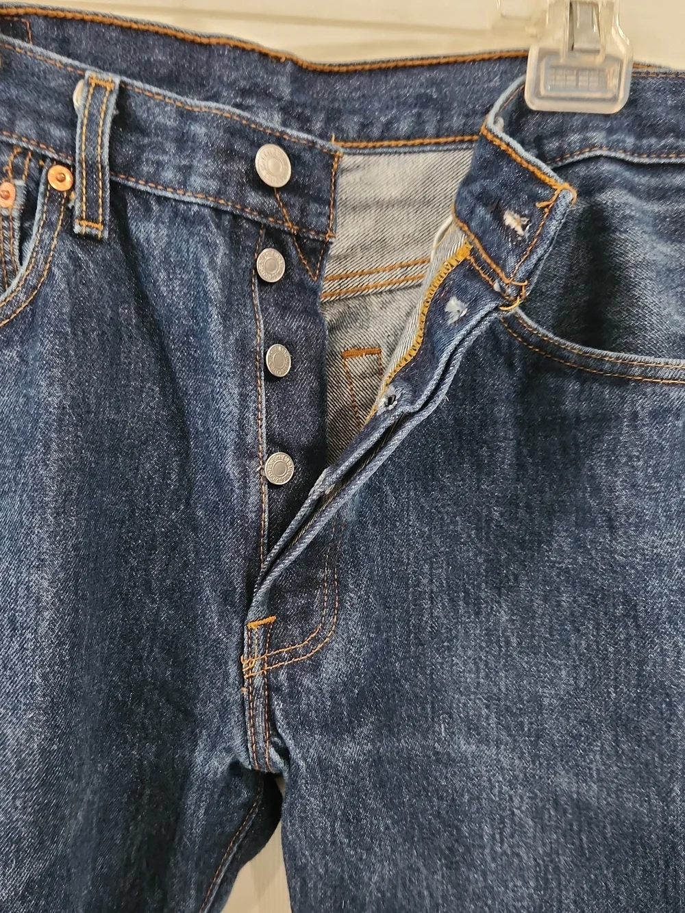 Levis 501 Mens Jeans 34x32 Dark Wash Button Fly Straight Leg Denim EUC 34
